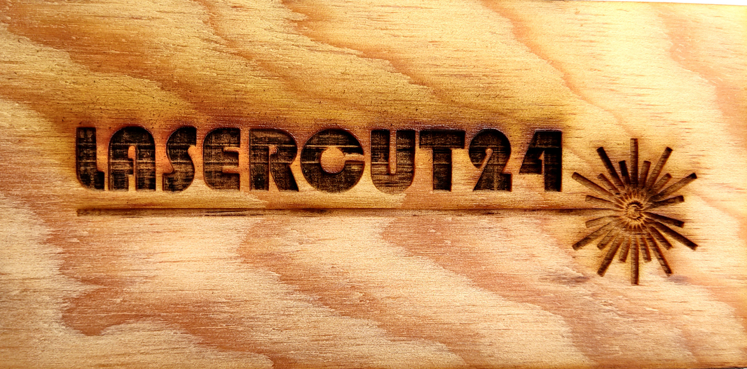 Lasercut24 – Dekoartikel aus Holz